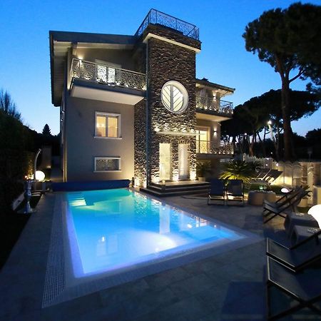 B&B Bellavista Exclusive In Zona Centrale Con Piscina Riscaldata E Jacuzzi Vista Lago 代森扎诺-德尔加达 外观 照片